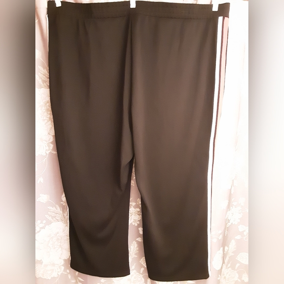 Wild Fable Women's Plus Size Jogger Pants 4X Black - Picture 4 of 4